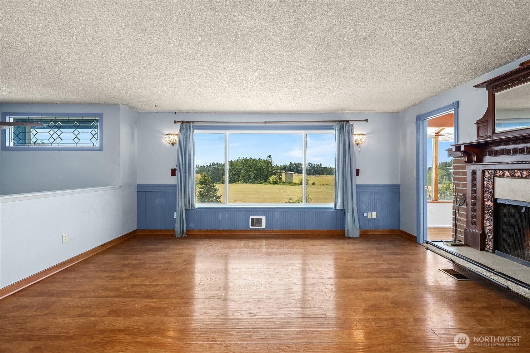 2861 Heller Road Property Photo 11