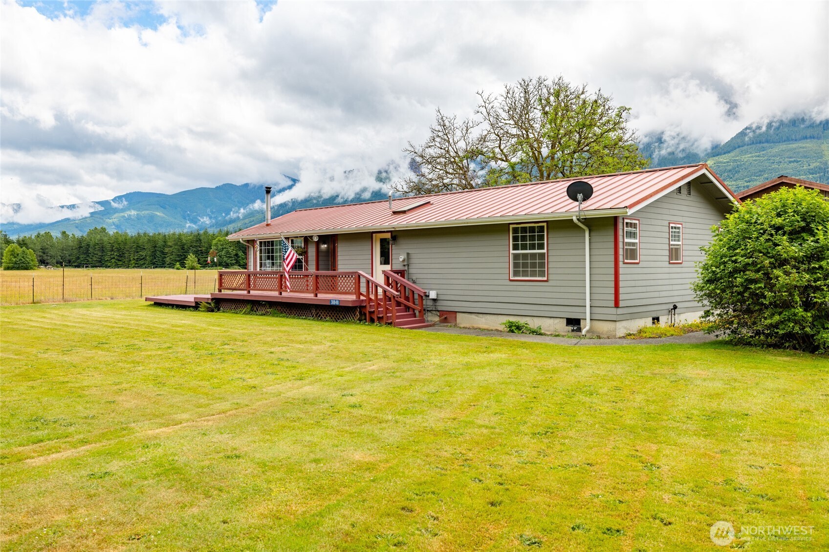 38848 State Route 20 Property Photo 1