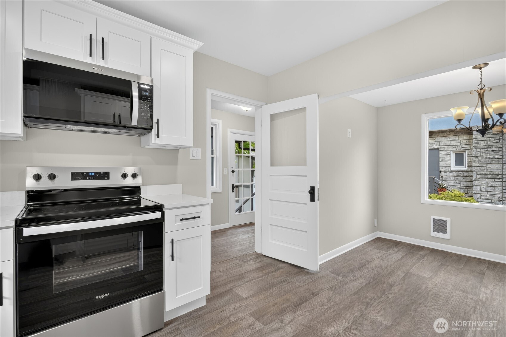 1412 N Steele Street Property Photo 7
