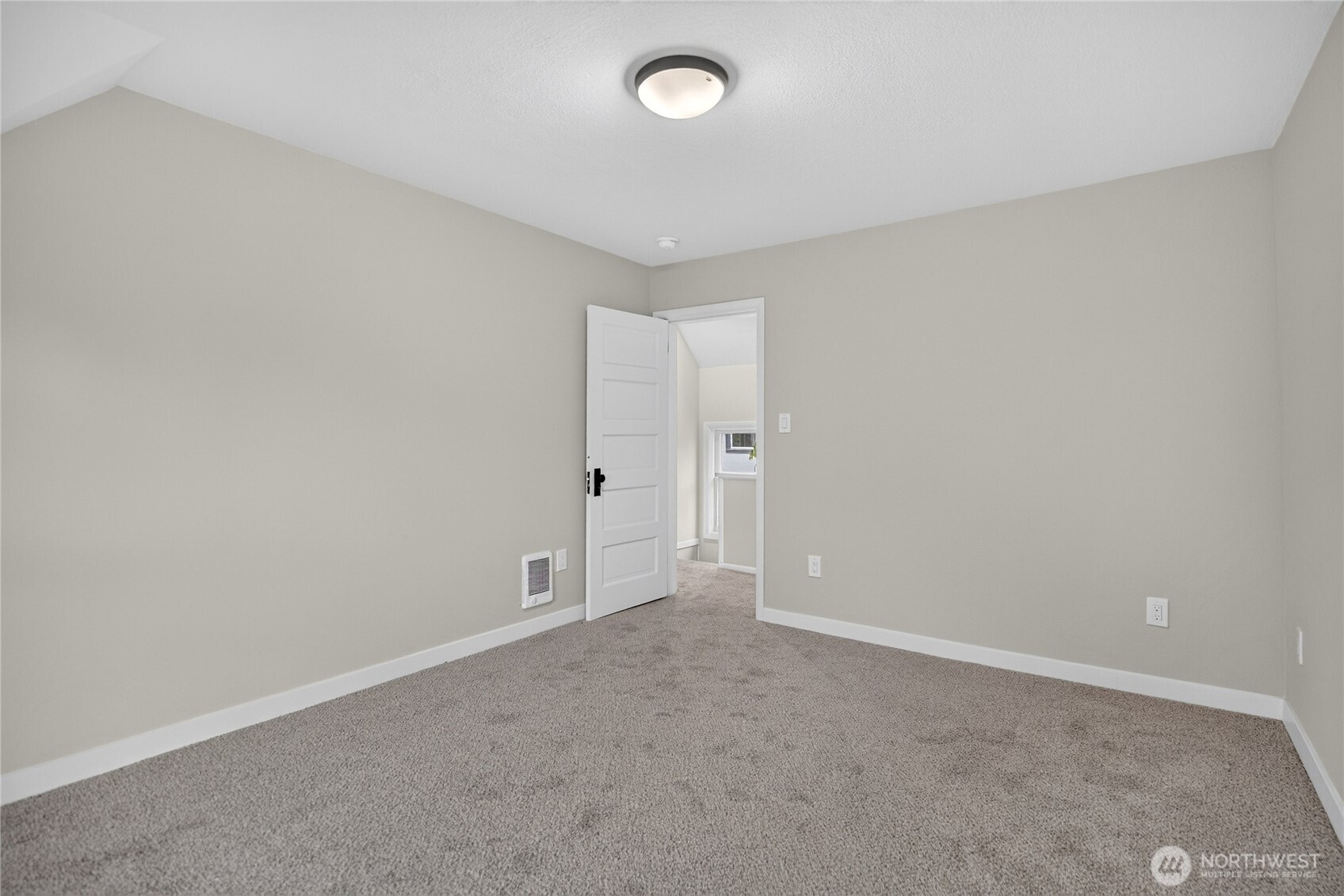 1412 N Steele Street Property Photo 14