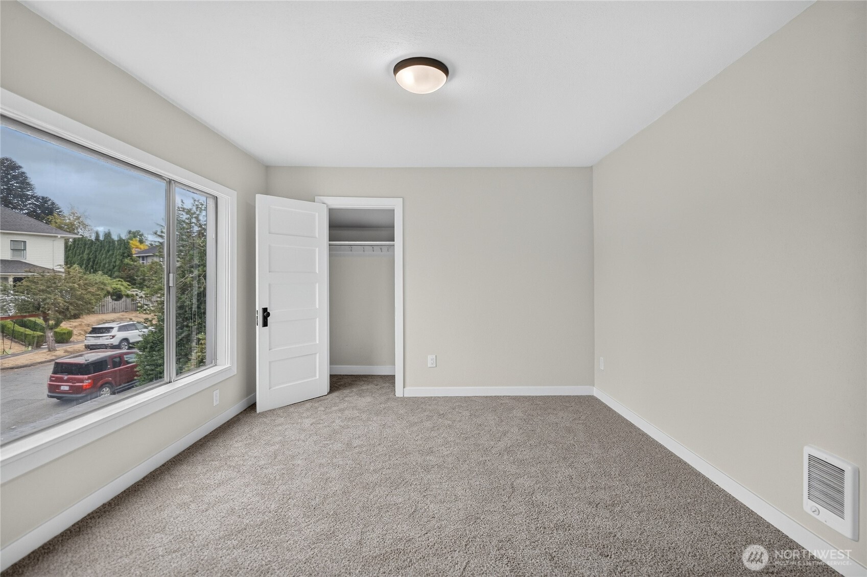 1412 N Steele Street Property Photo 16