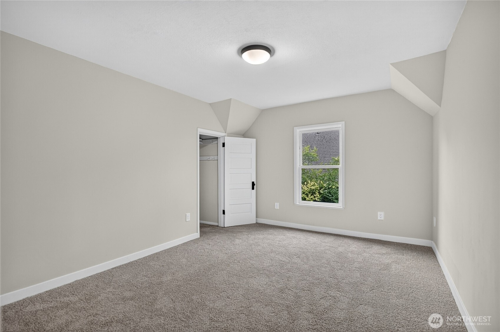 1412 N Steele Street Property Photo 17