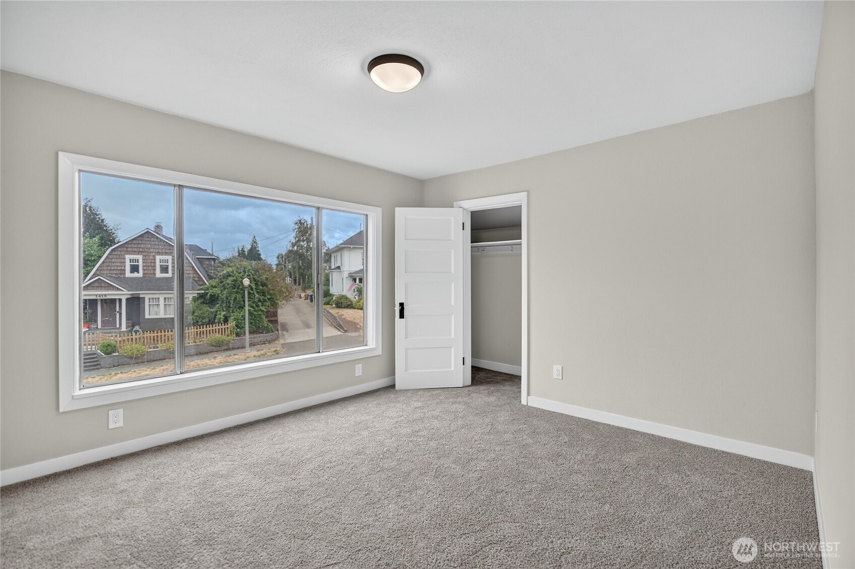 1412 N Steele Street Property Photo 18