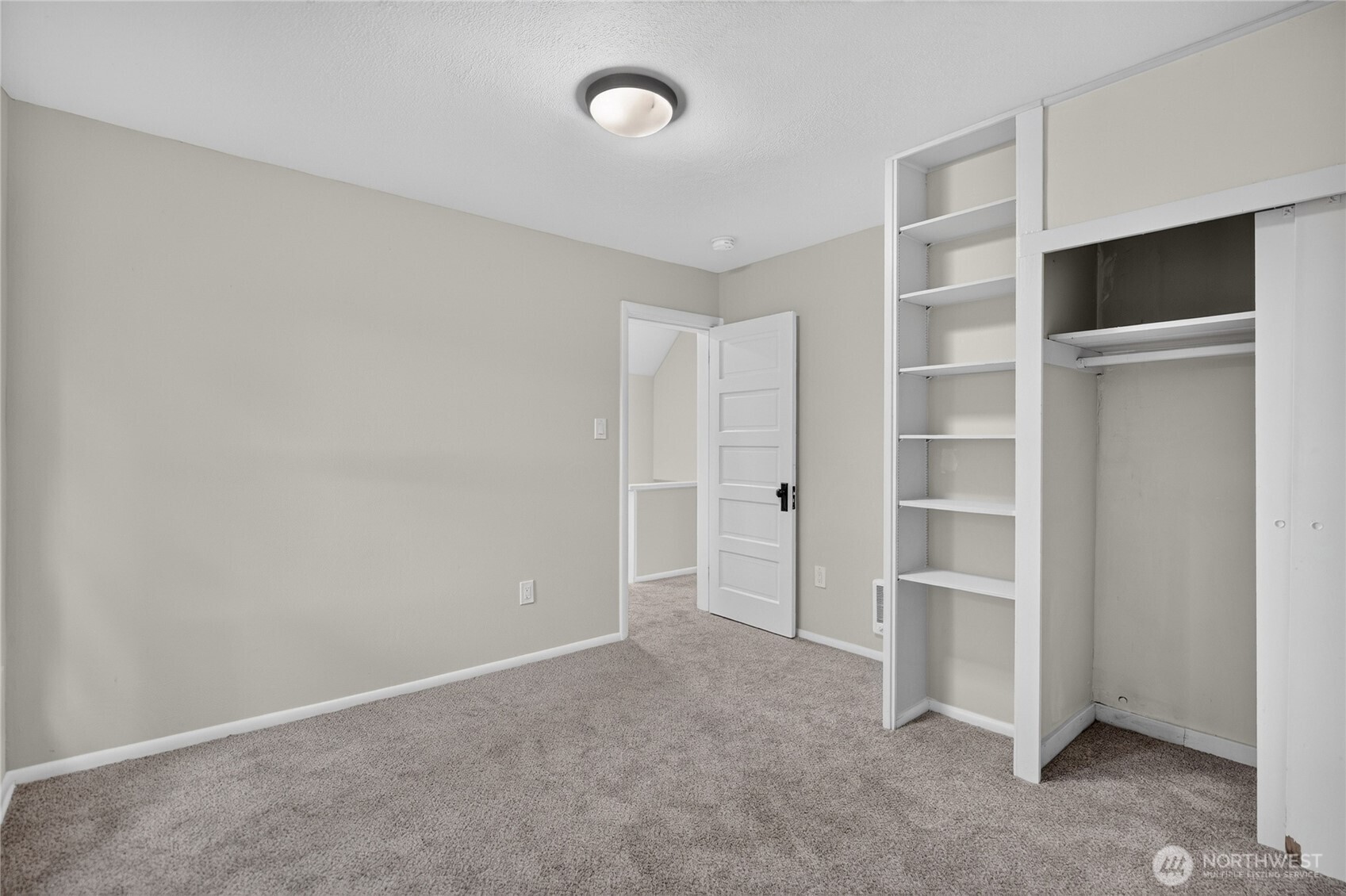 1412 N Steele Street Property Photo 19