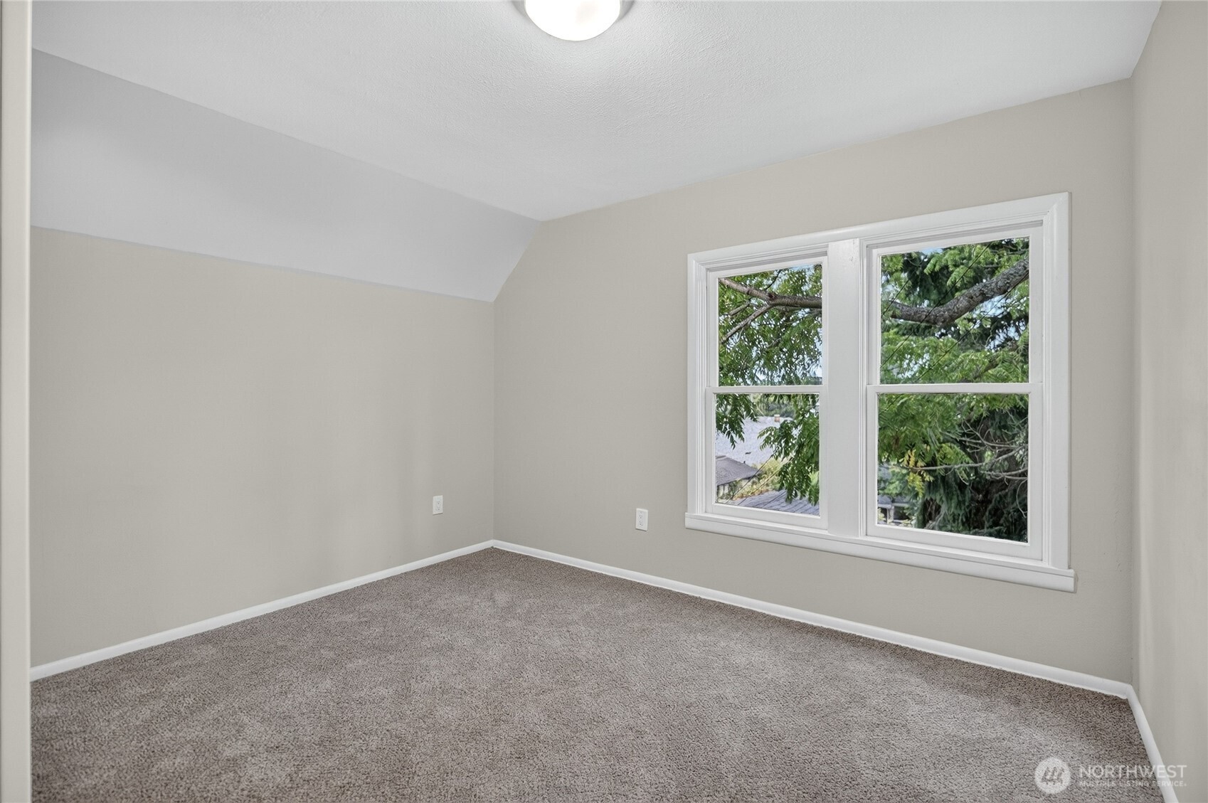 1412 N Steele Street Property Photo 20