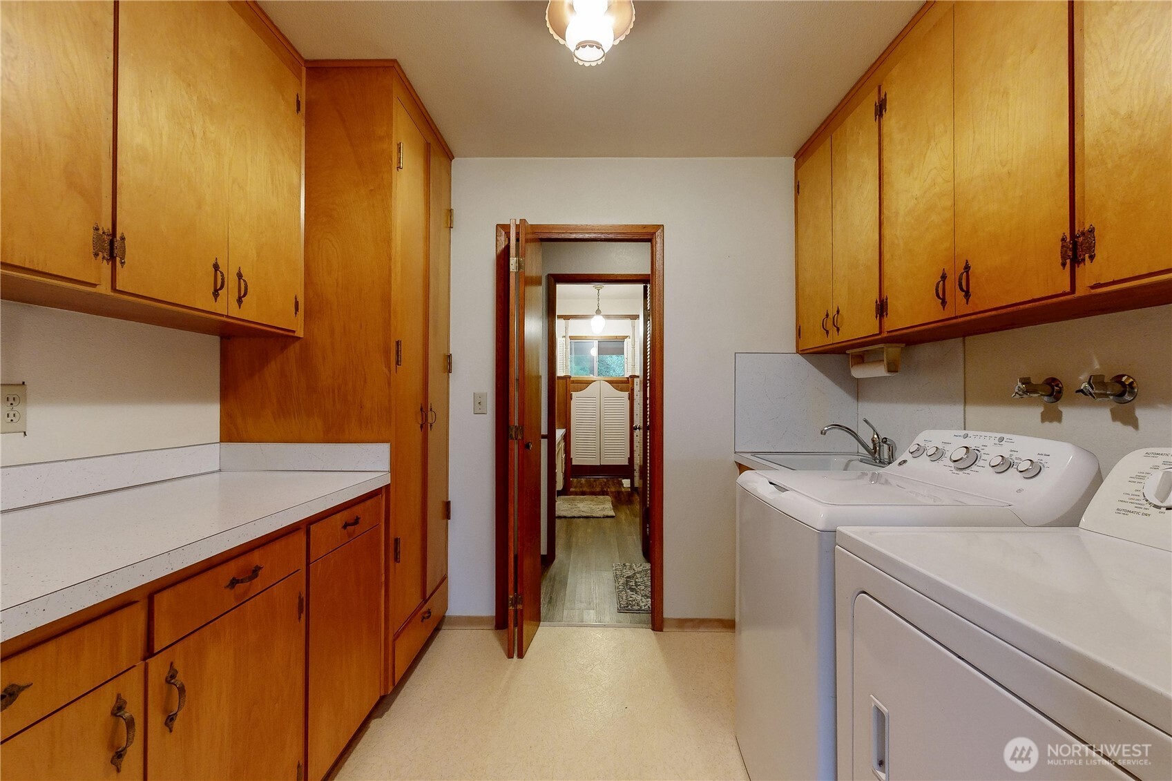1240 Se 12th Street Property Photo 19