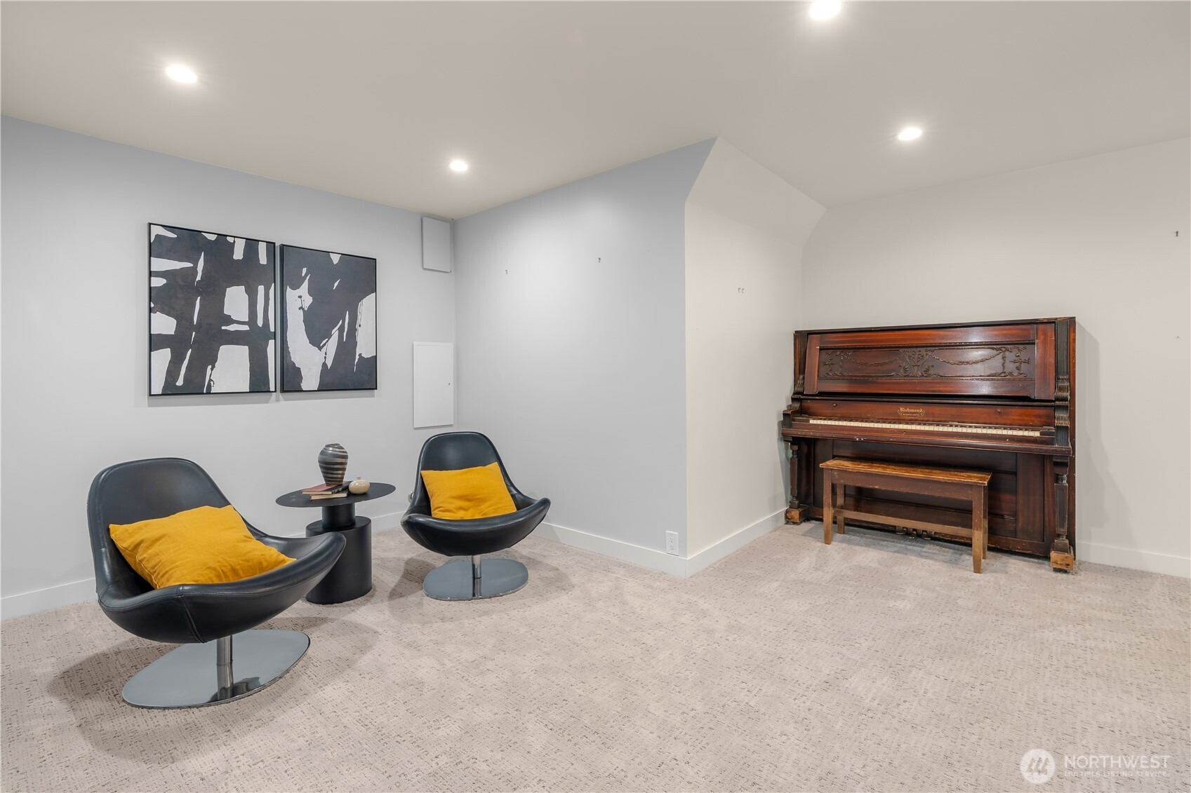 12015 Dayton Avenue Property Photo 19