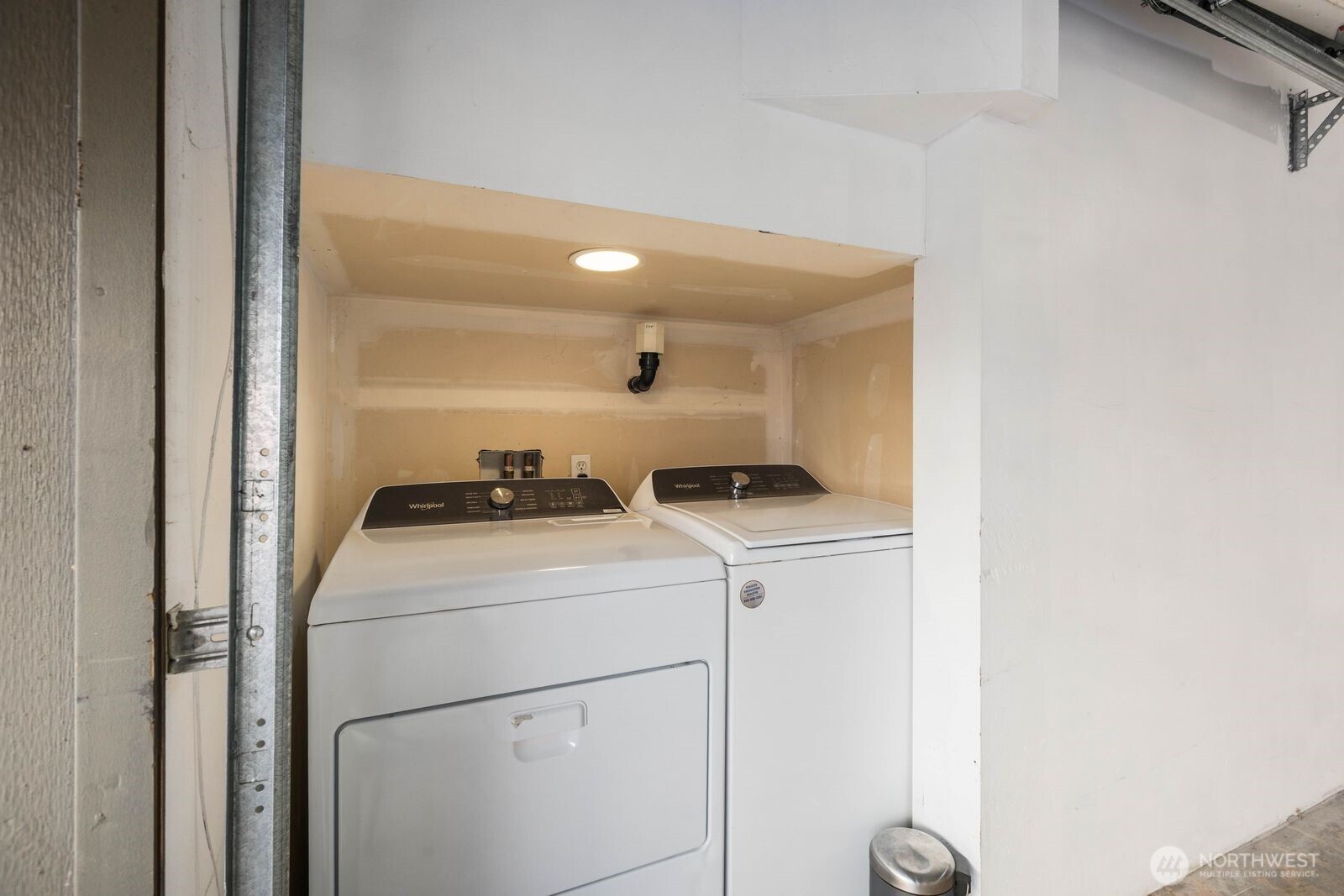 1216 E Fir Street A Property Photo 17