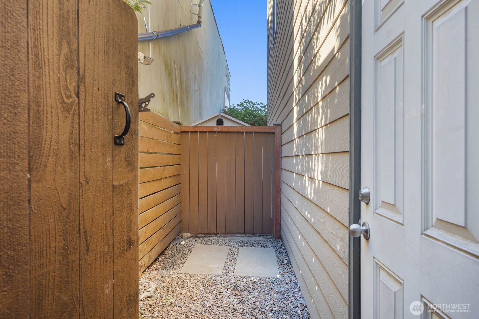 1216 E Fir Street A Property Photo 21