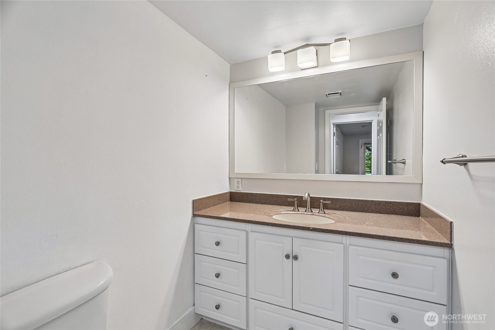 7323 Sand Point Way 106 Property Photo 22