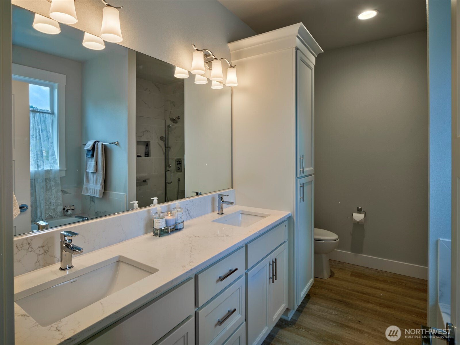 234 Hansen Road Property Photo 30