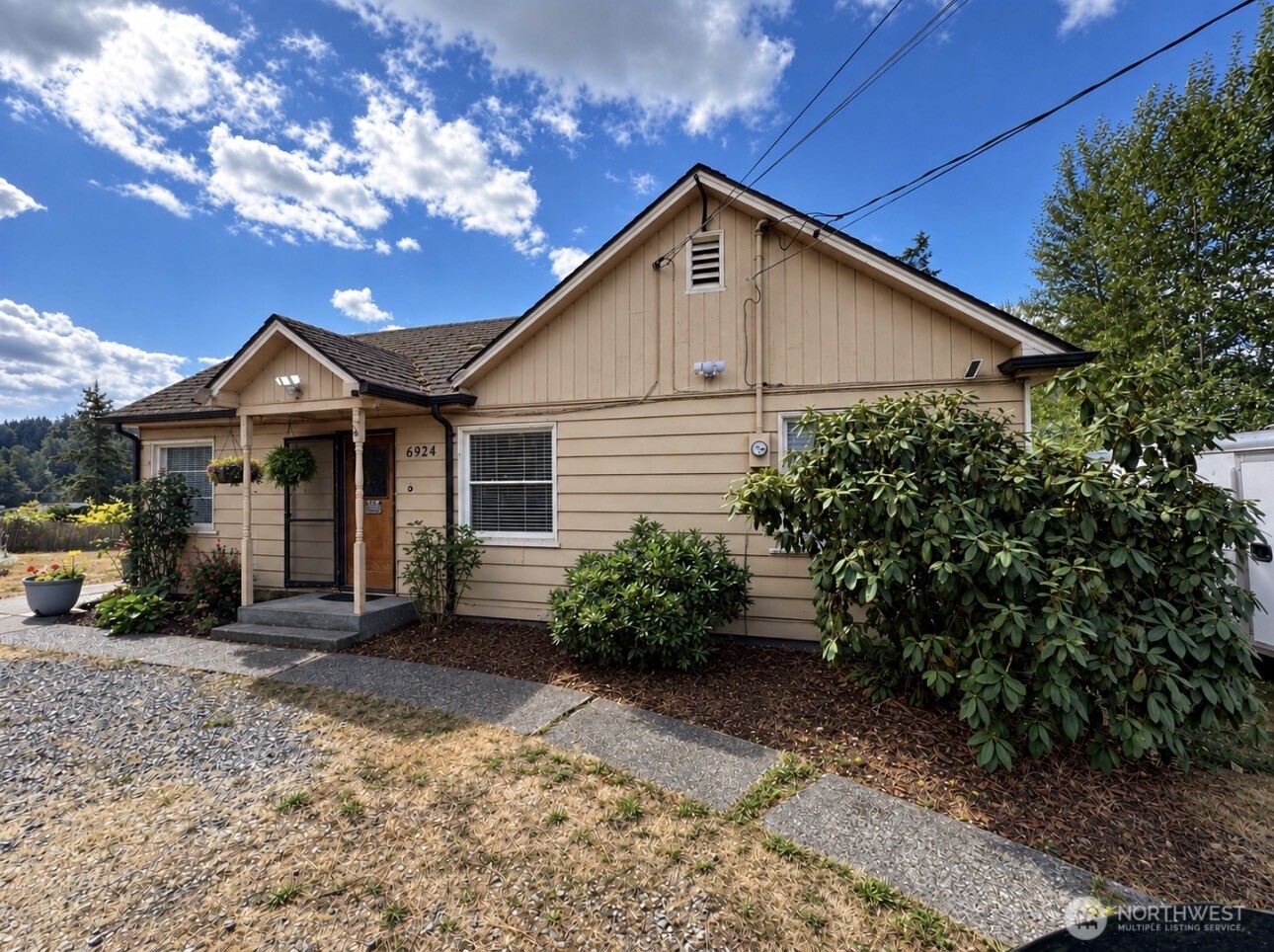 6924 Johnson Road Property Photo 1