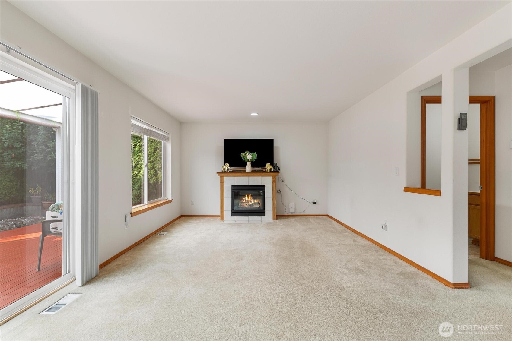 3710 73rd Drive Property Photo 5