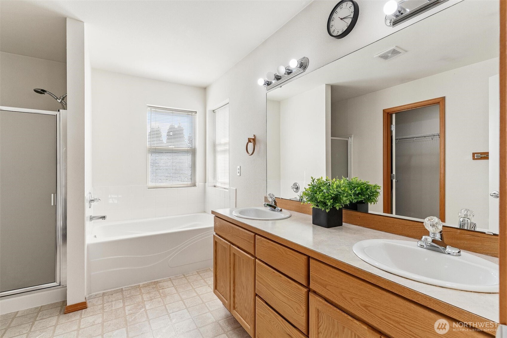 3710 73rd Drive Property Photo 8