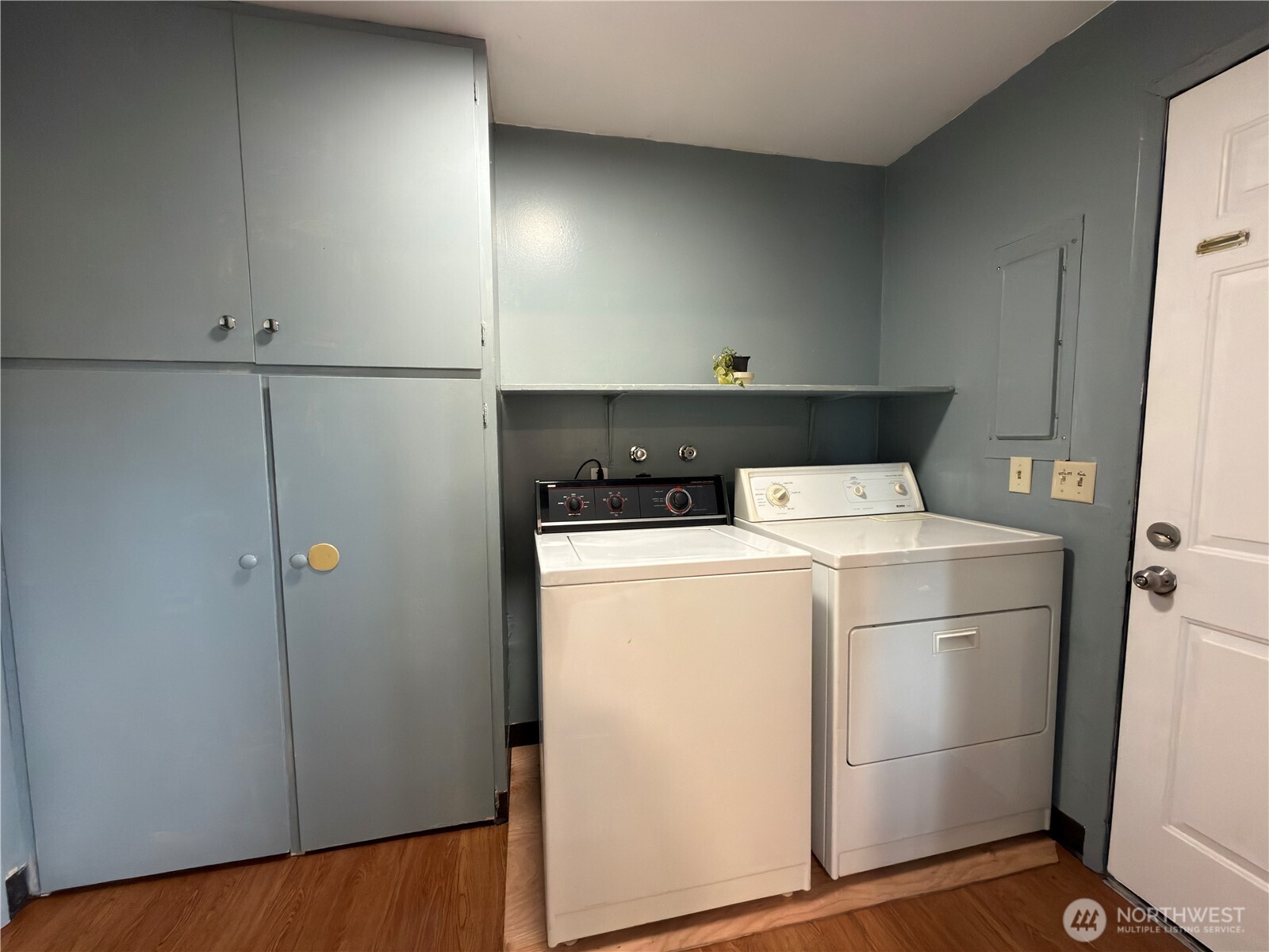 814 W 11th Street Property Photo 6