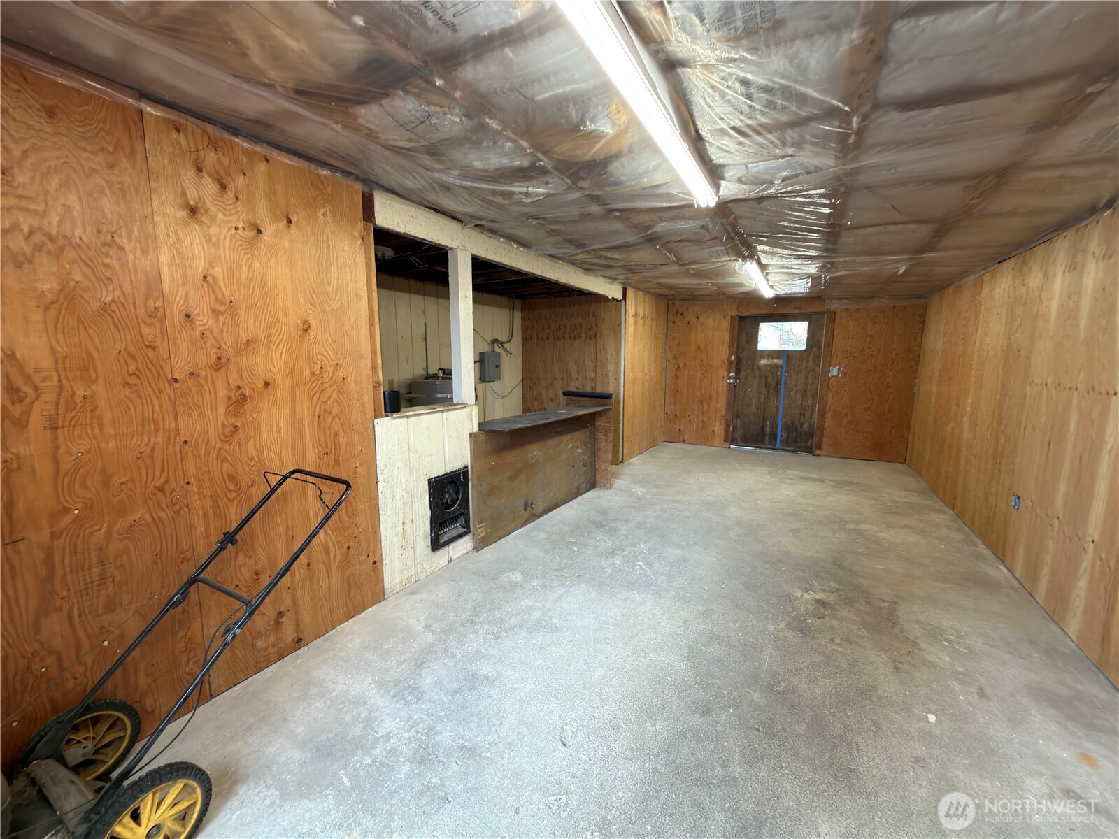 814 W 11th Street Property Photo 20