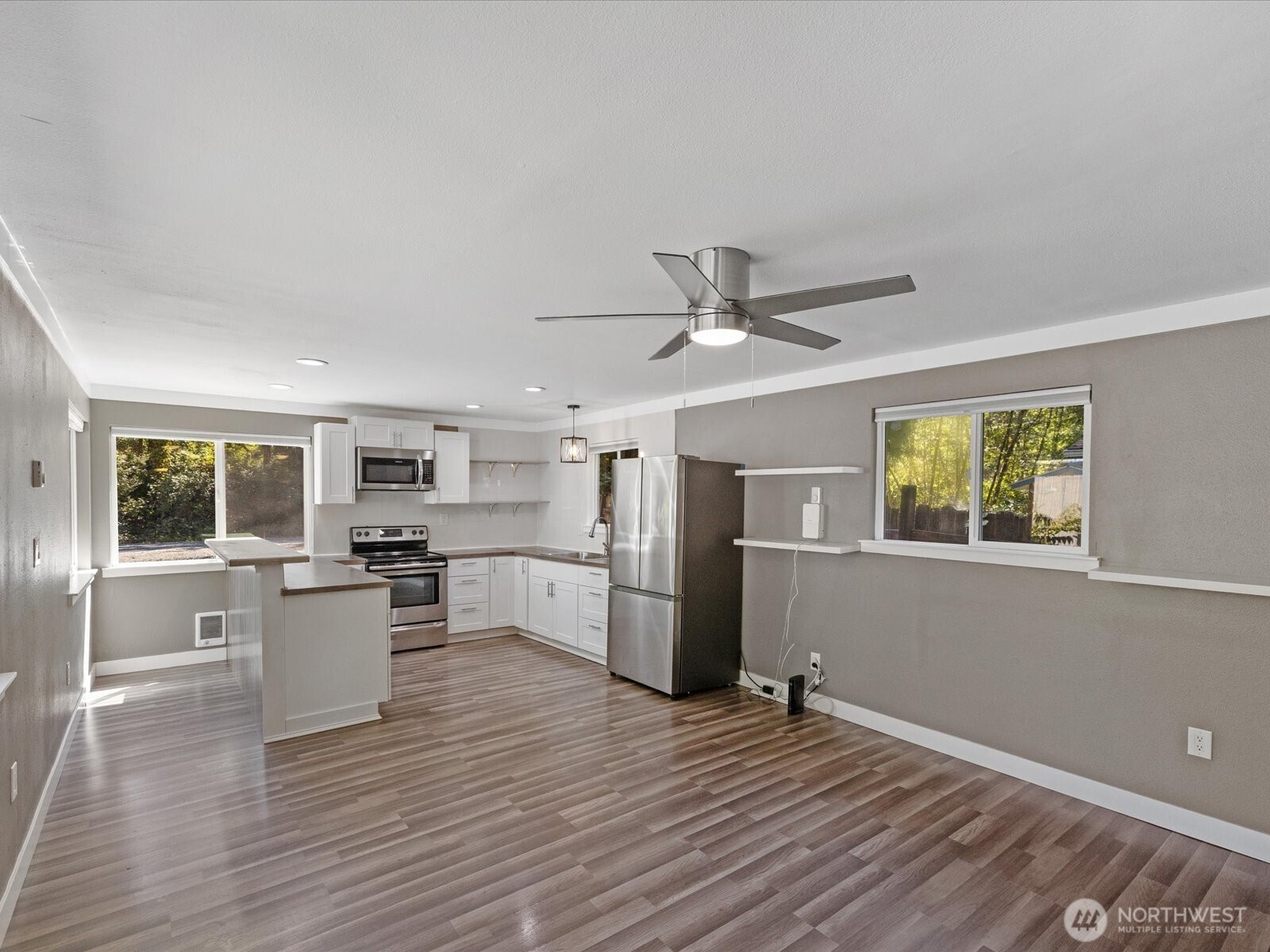 12906 Crystal Springs Drive Property Photo 4