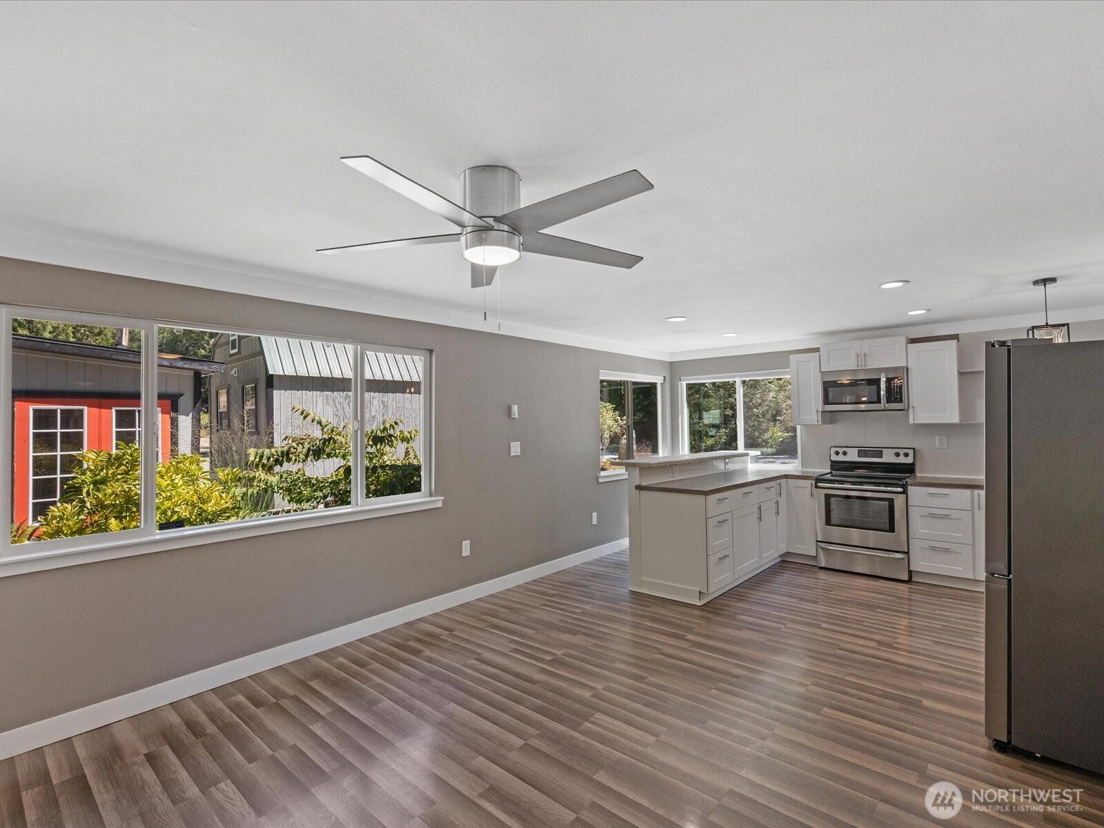 12906 Crystal Springs Drive Property Photo 7