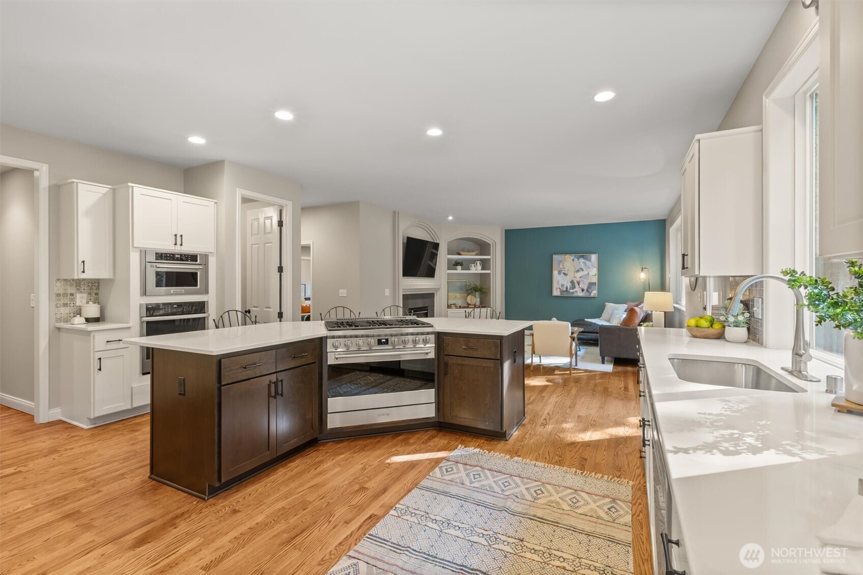 9357 221st Place Property Photo 8