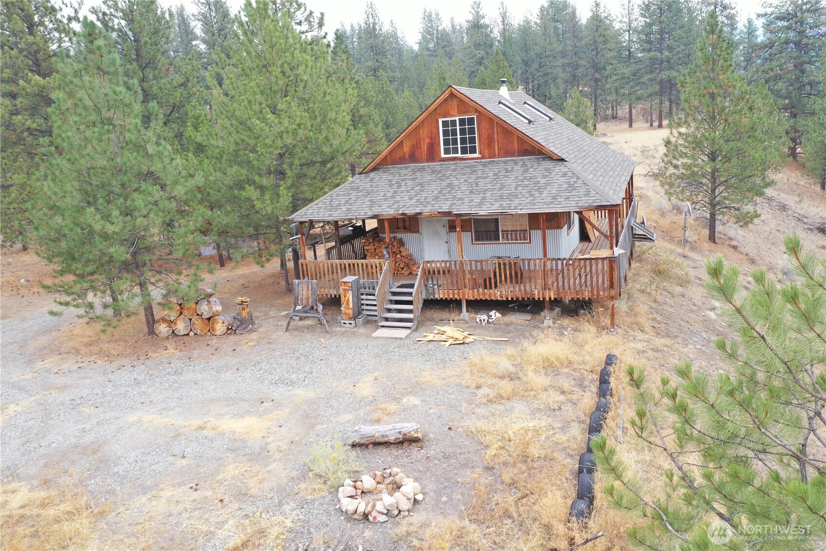 214 Cape Labelle Property Photo 2