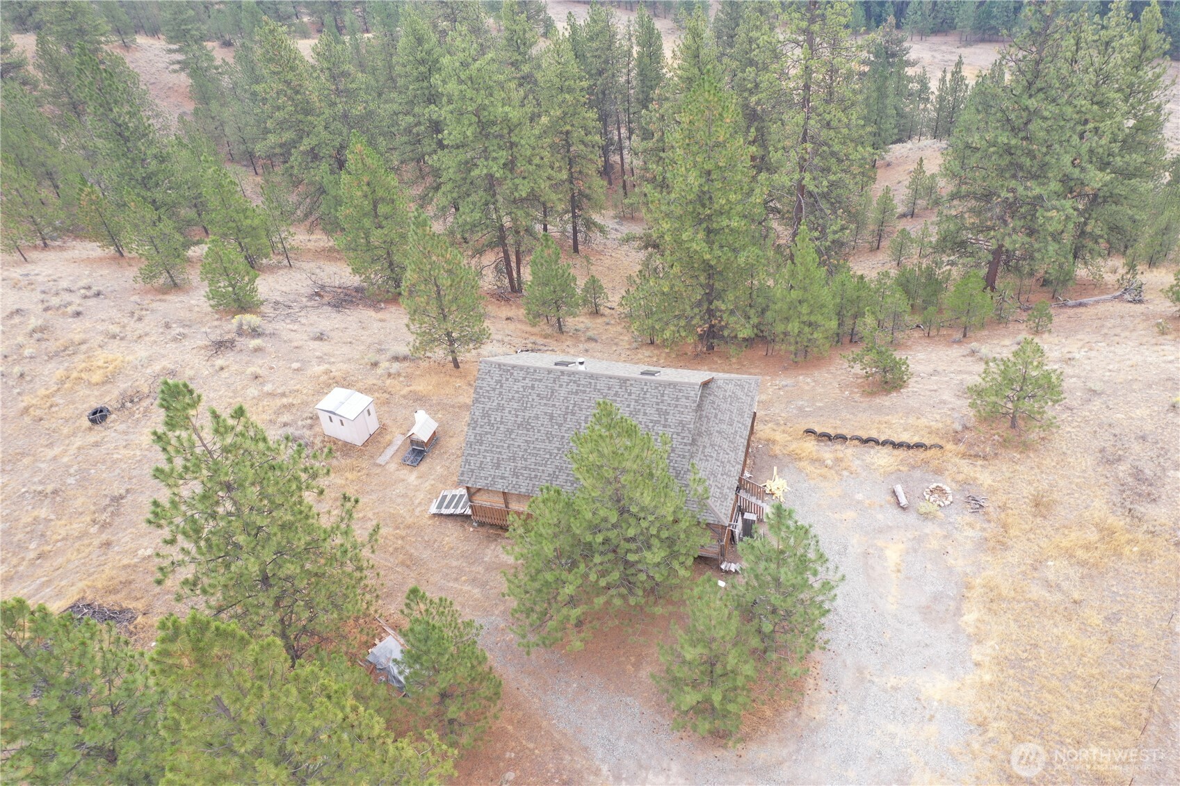 214 Cape Labelle Property Photo 22