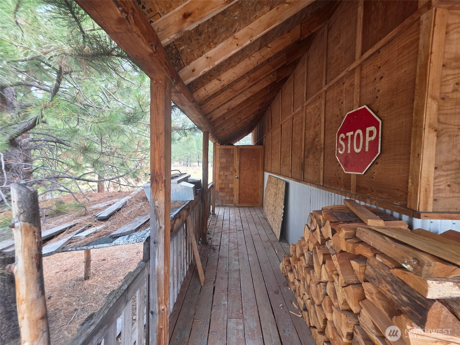 214 Cape Labelle Property Photo 32