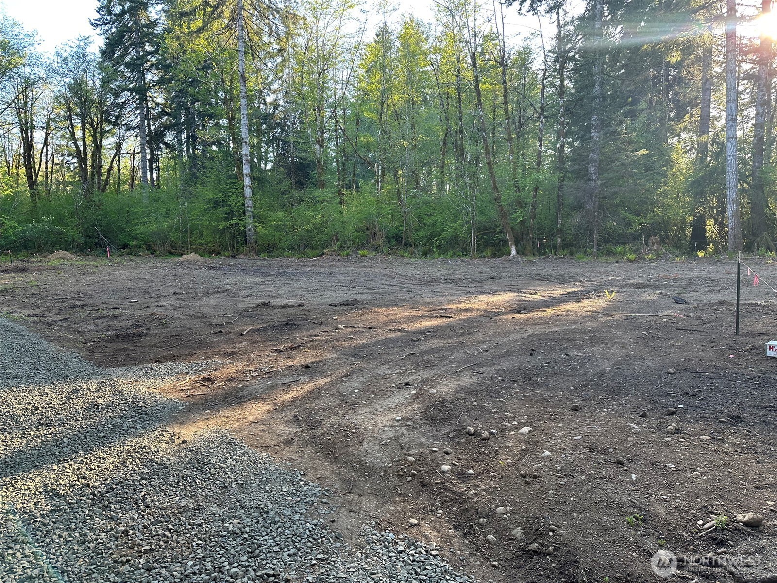 211 W New Moon Lane Property Photo 5