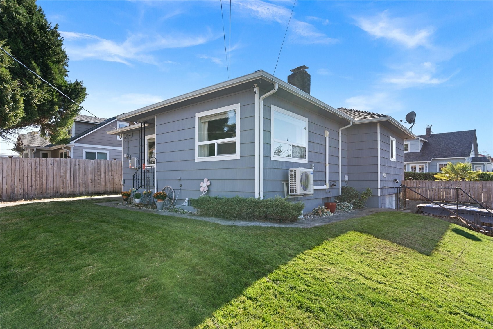 8902 Wadsworth St Sw Property Photo 3