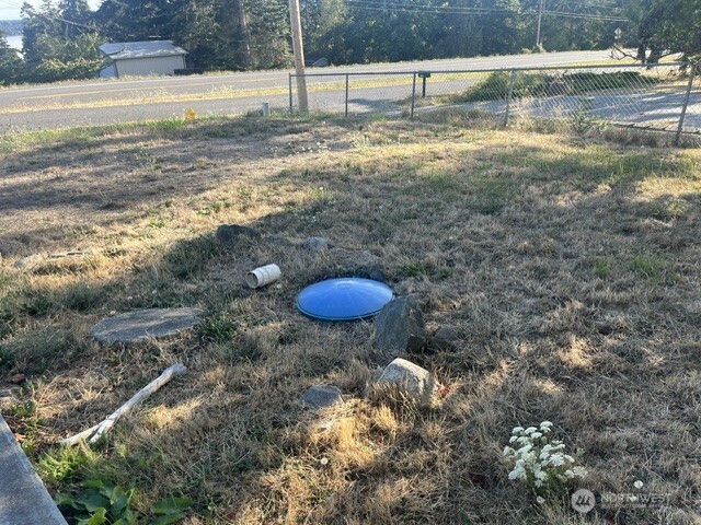1586 Douglas Street Property Photo 9