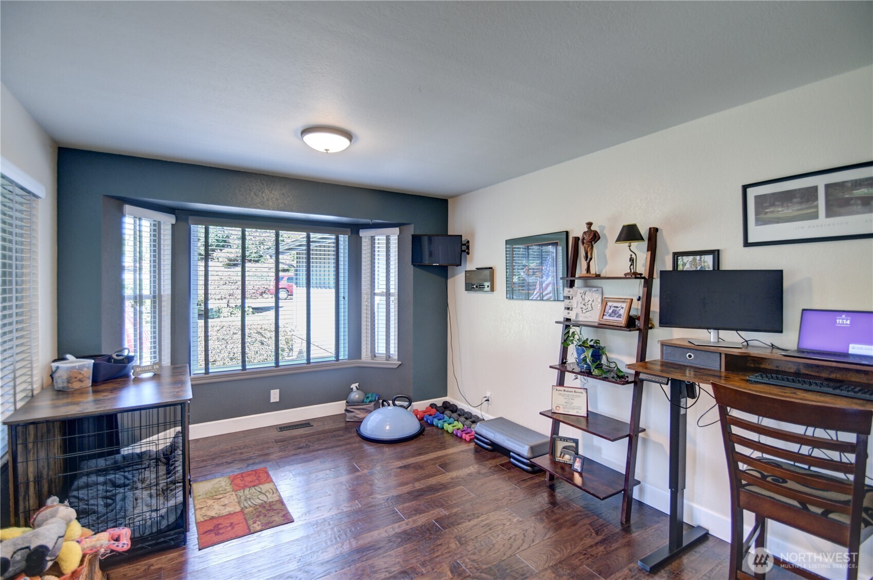 3737 Goldcrest Heights Property Photo 18