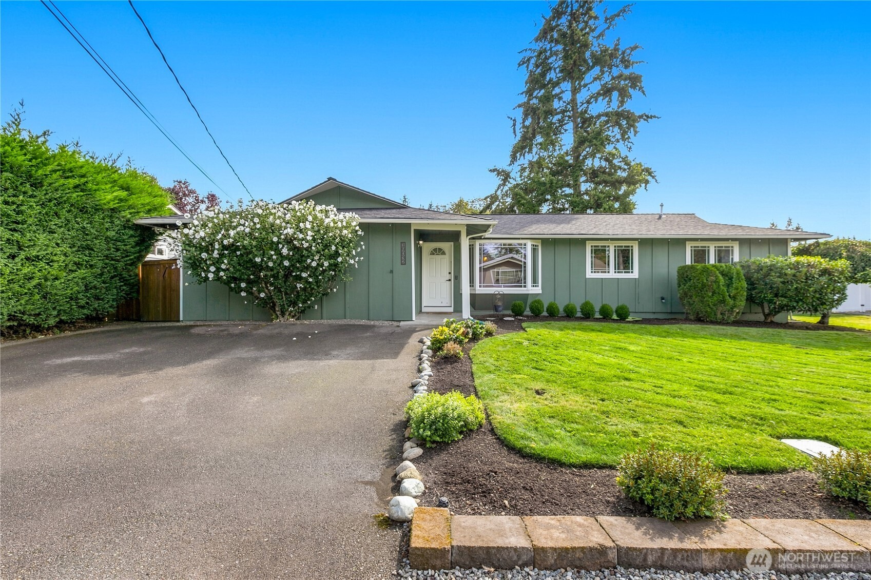 19032 86th Avenue Property Photo 2