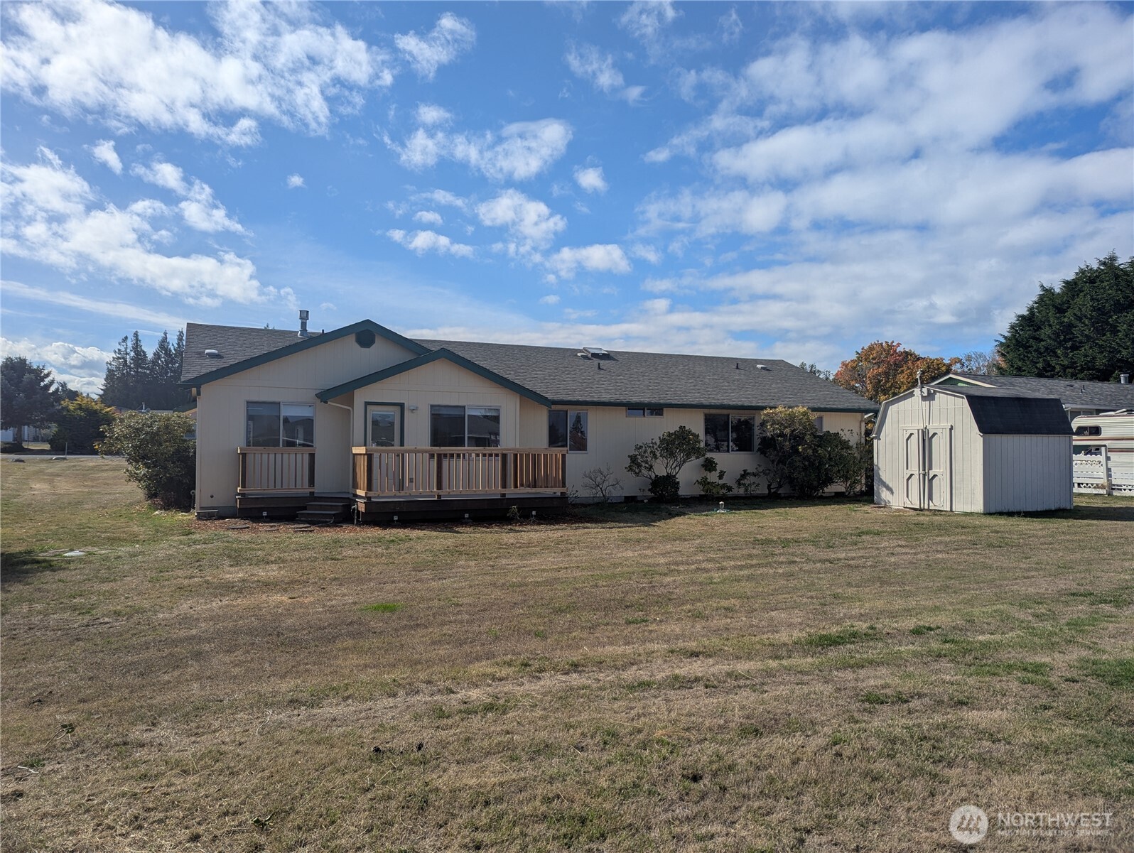 100 Bay View St Property Photo 39