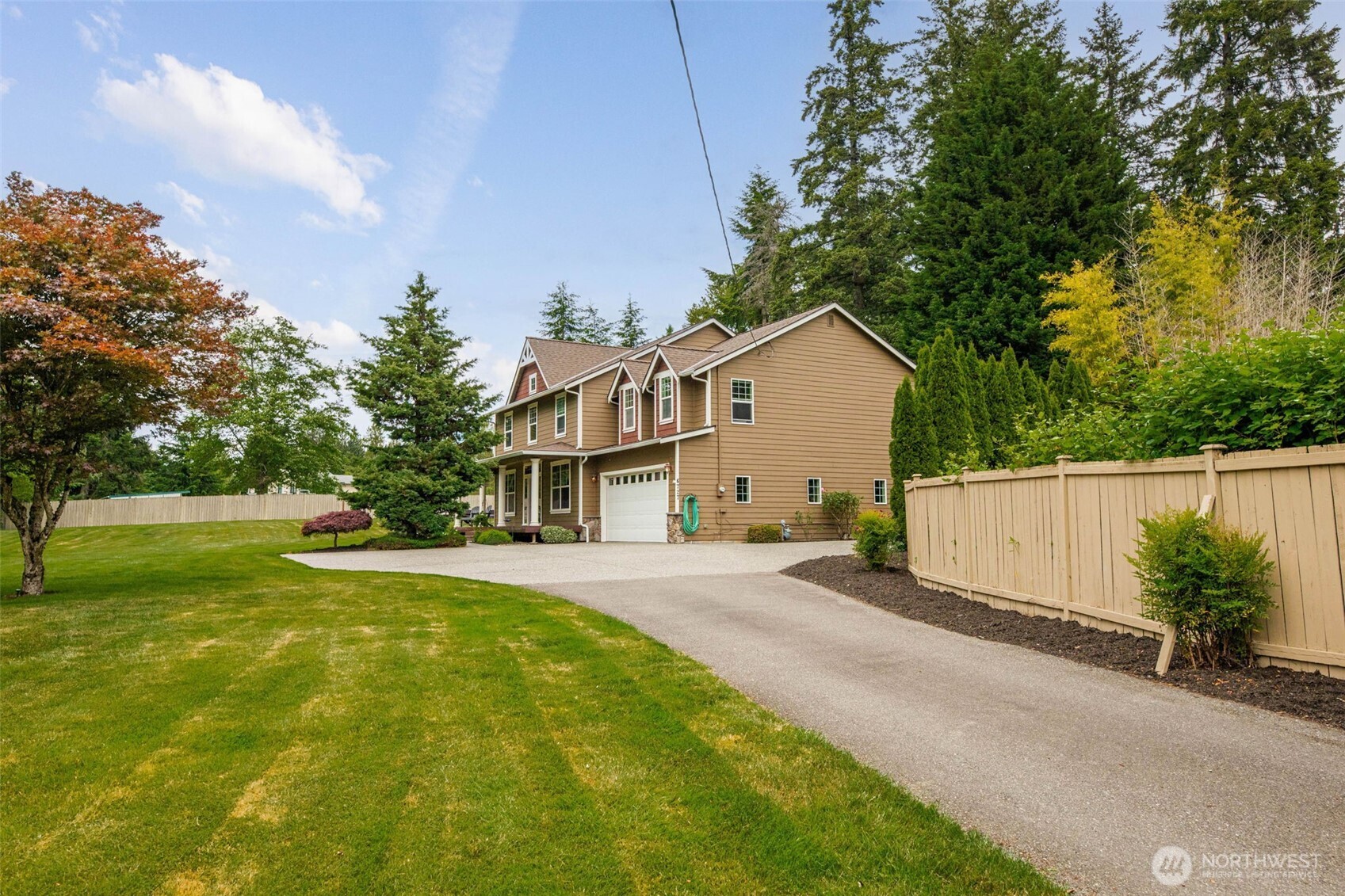 6727 180th Street Property Photo 2