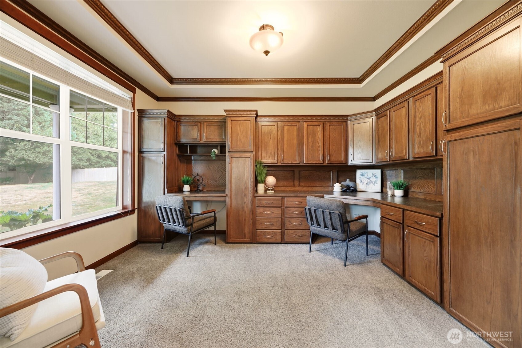 6727 180th Street Property Photo 9