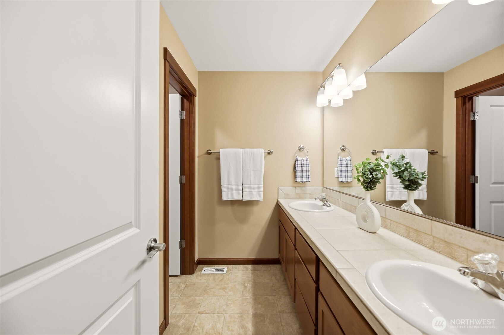 6727 180th Street Property Photo 21