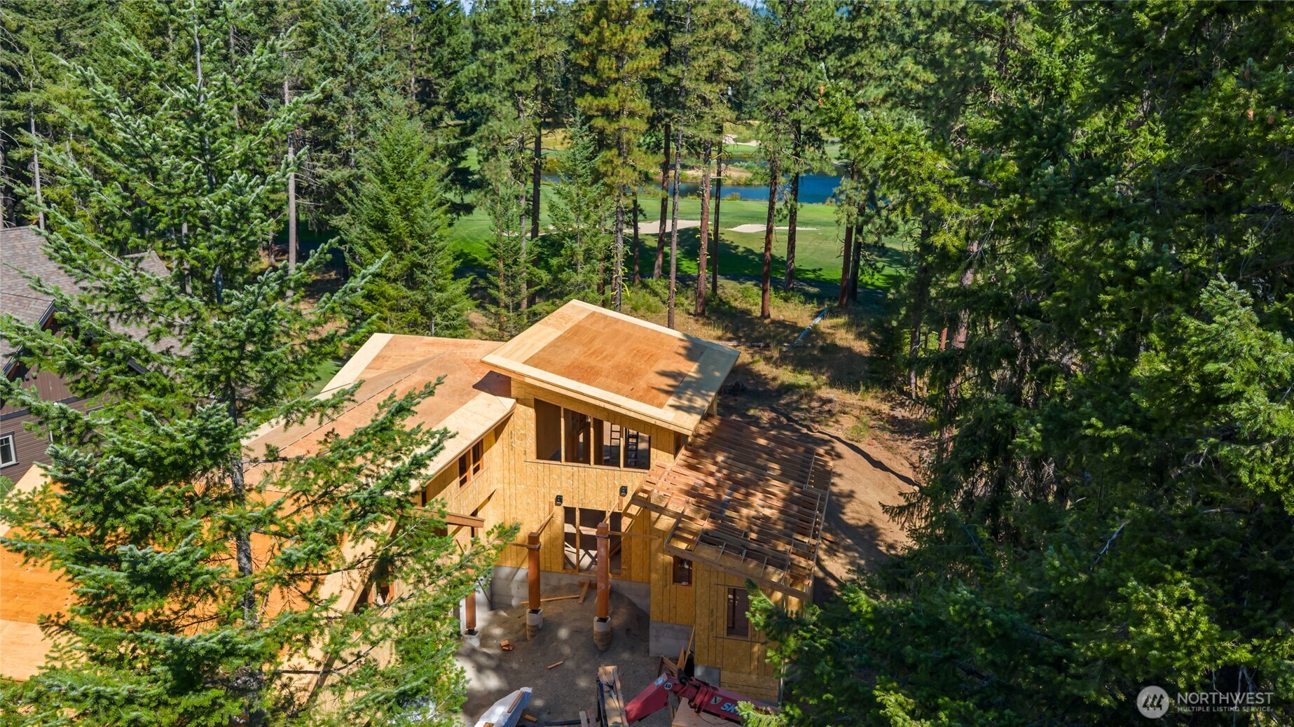 1060 Larkspur Loop Property Photo 2