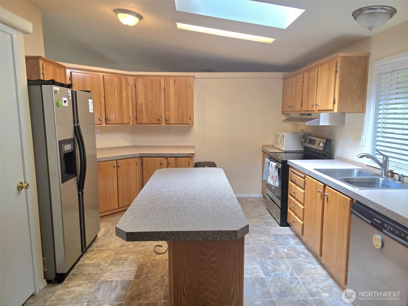 17114 153rd Avenue 17 Property Photo 5