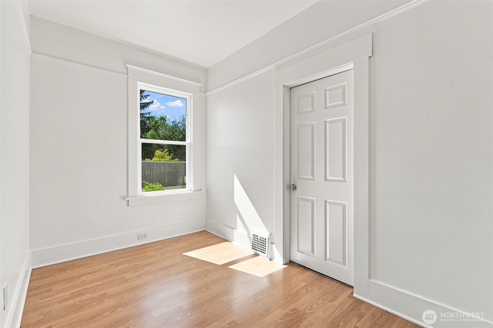1702 S Ainsworth Avenue Property Photo 15