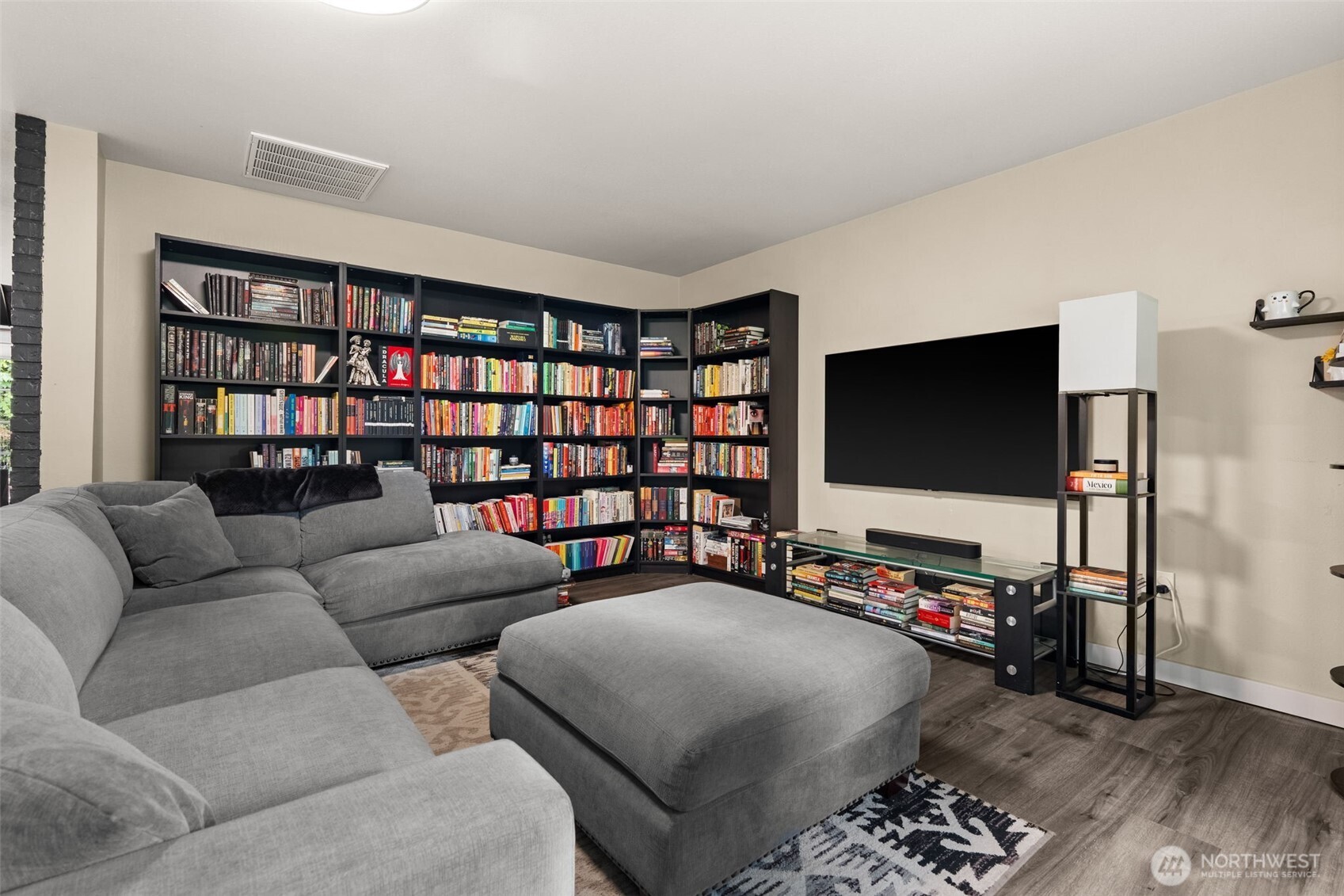 8221 164th Street Property Photo 10