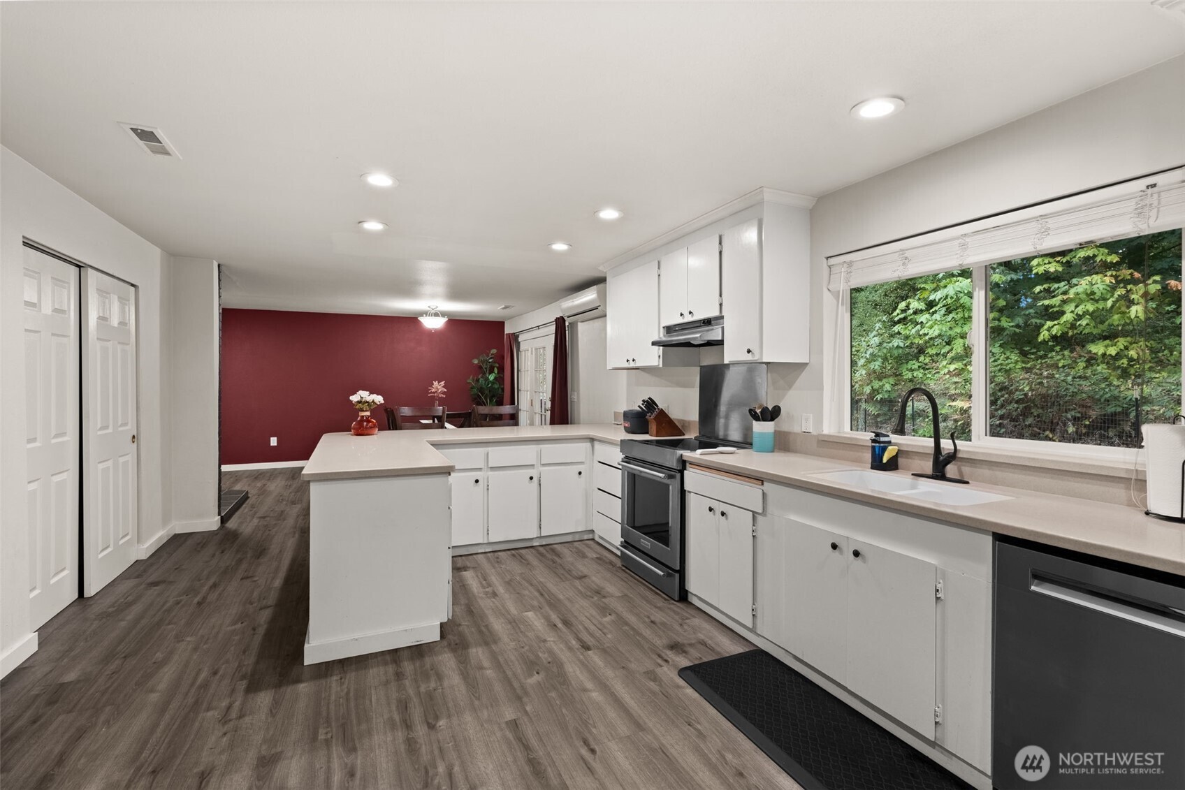 8221 164th Street Property Photo 15