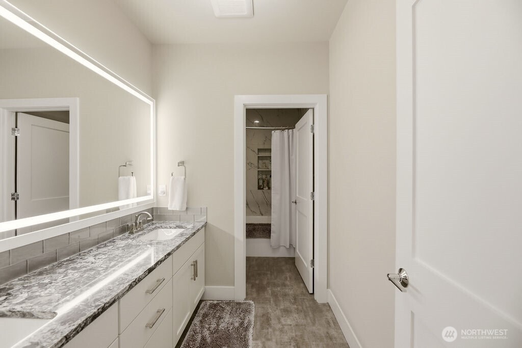 1820 145th Avenue Property Photo 32