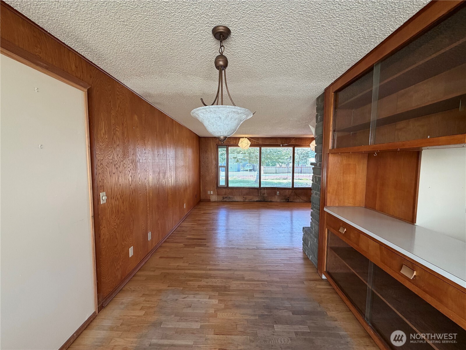 821 Danielson Road Property Photo 10