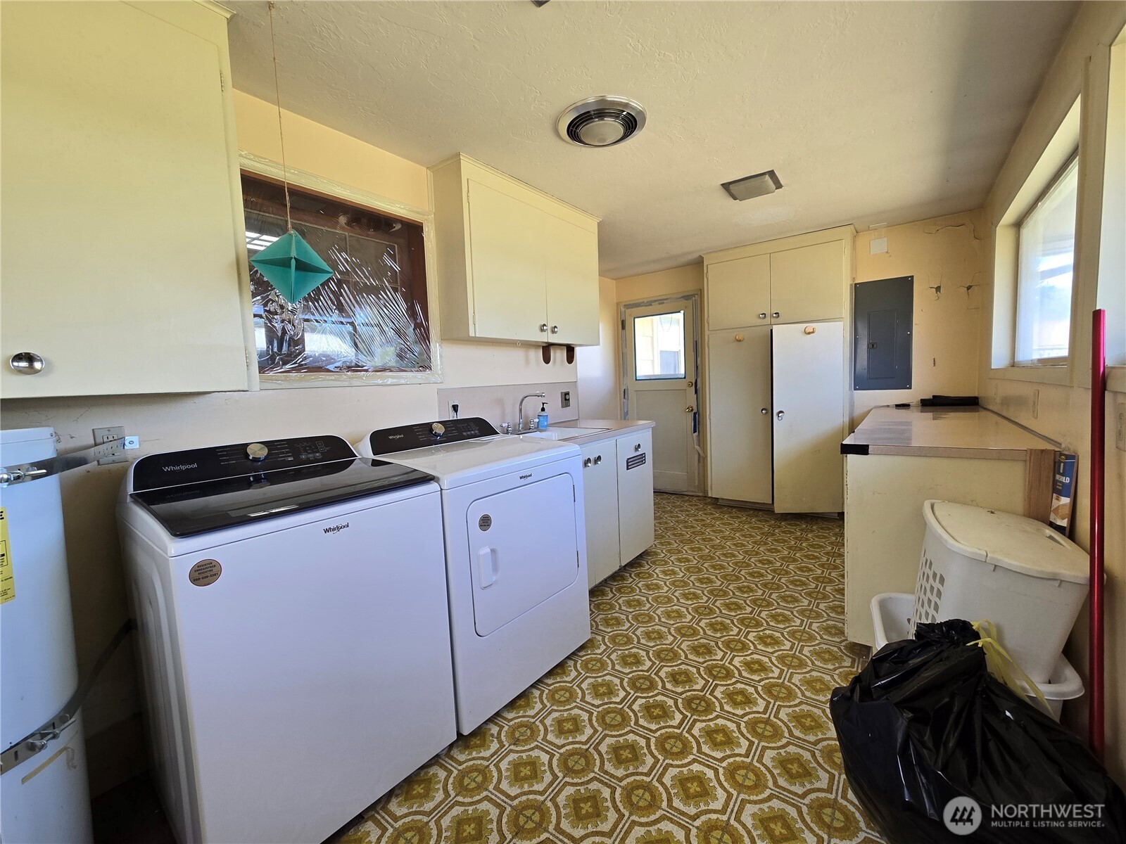 821 Danielson Road Property Photo 12