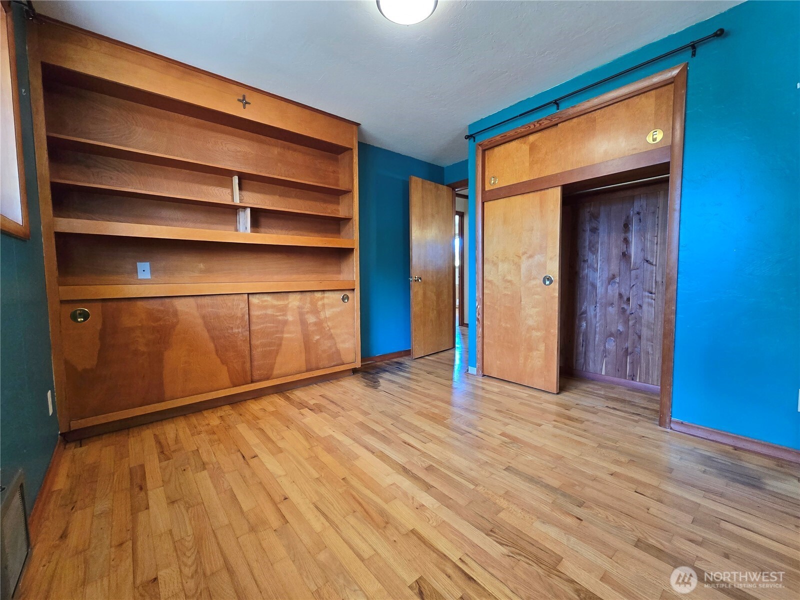821 Danielson Road Property Photo 13