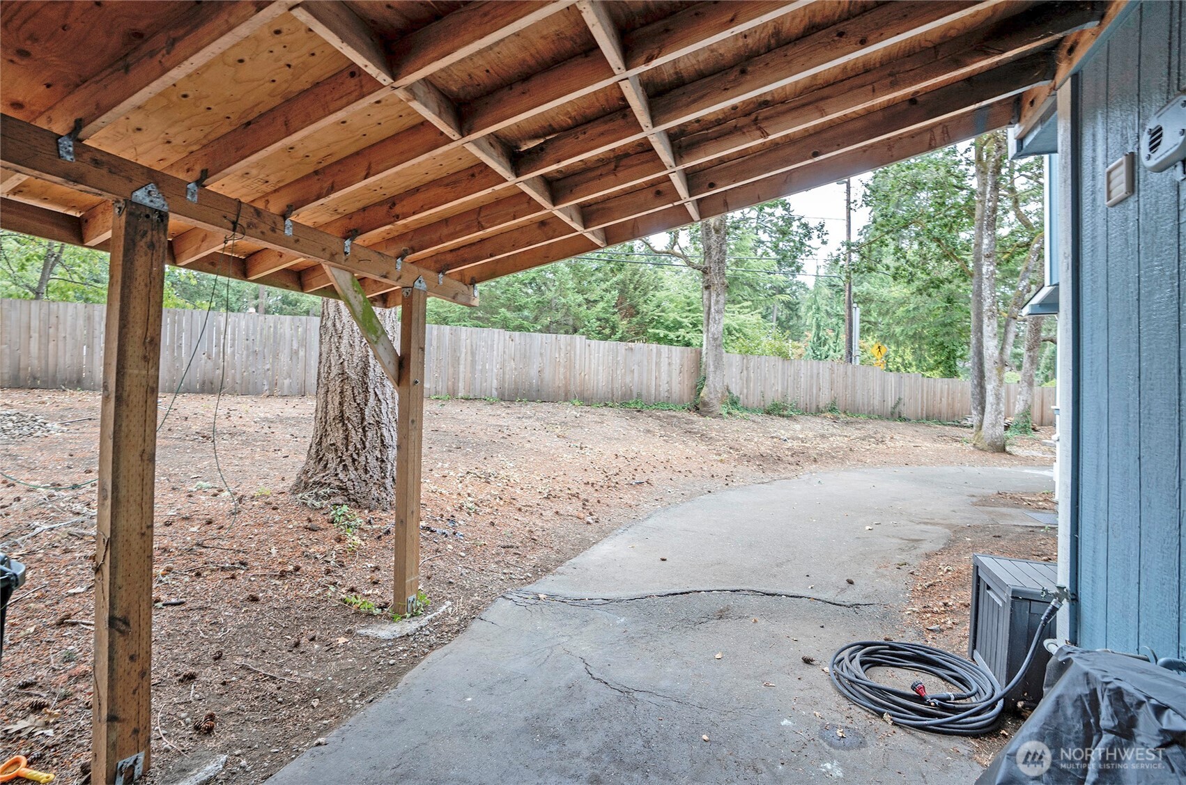 10023 Angle Lane Property Photo 32