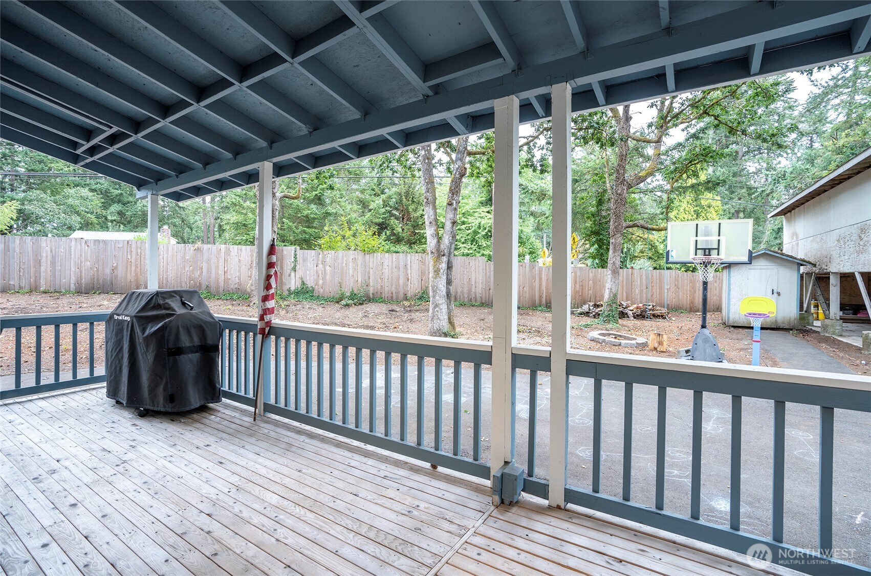 10023 Angle Lane Property Photo 34