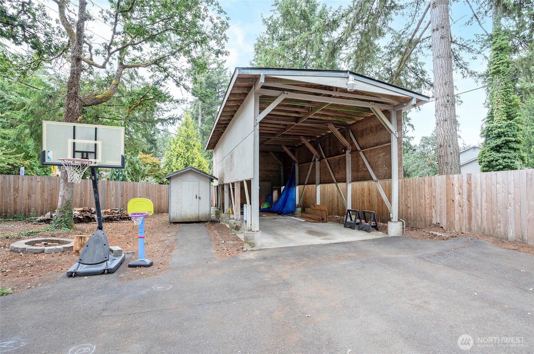 10023 Angle Lane Property Photo 39