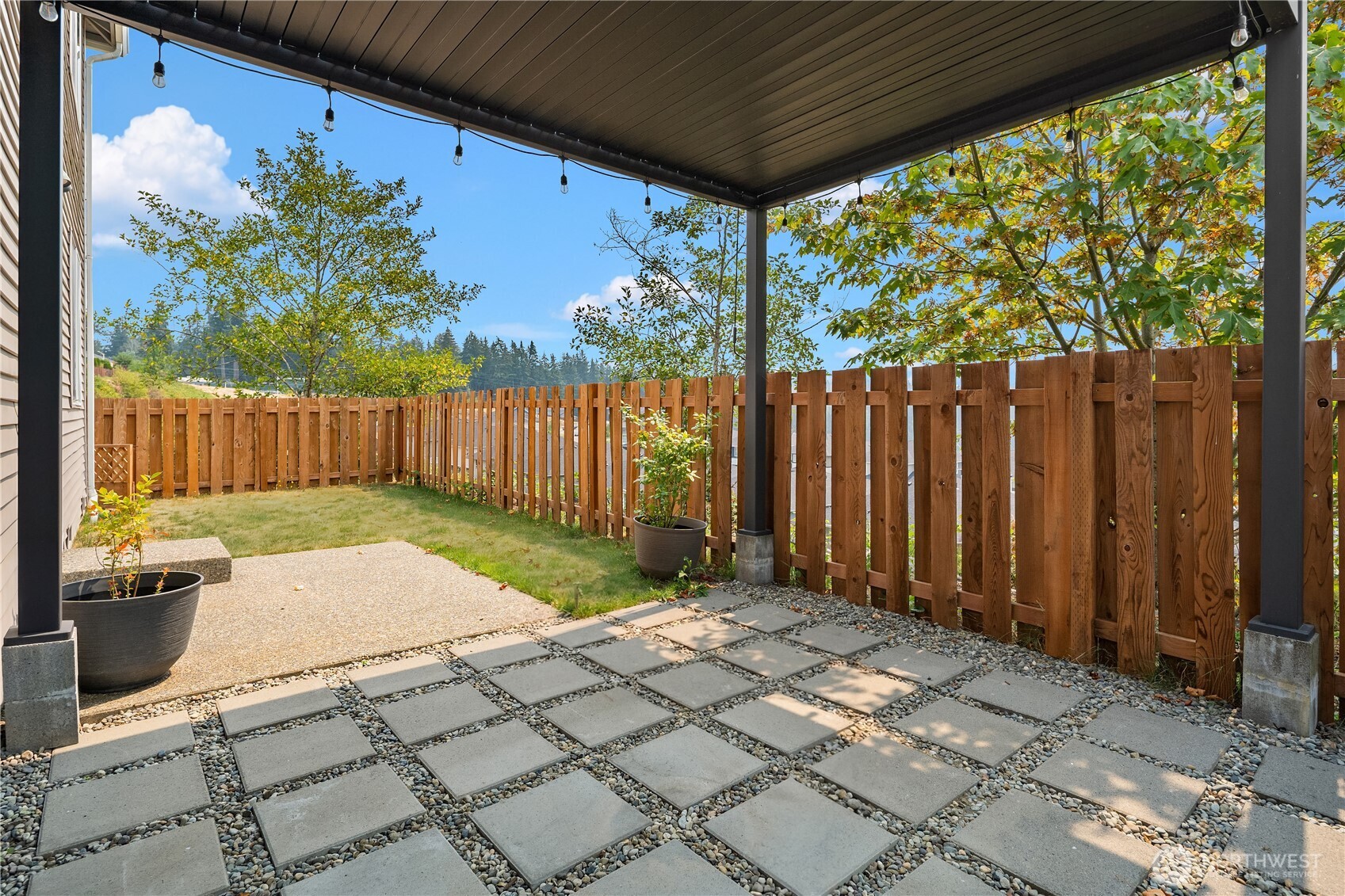 16306 24th Street Property Photo 4