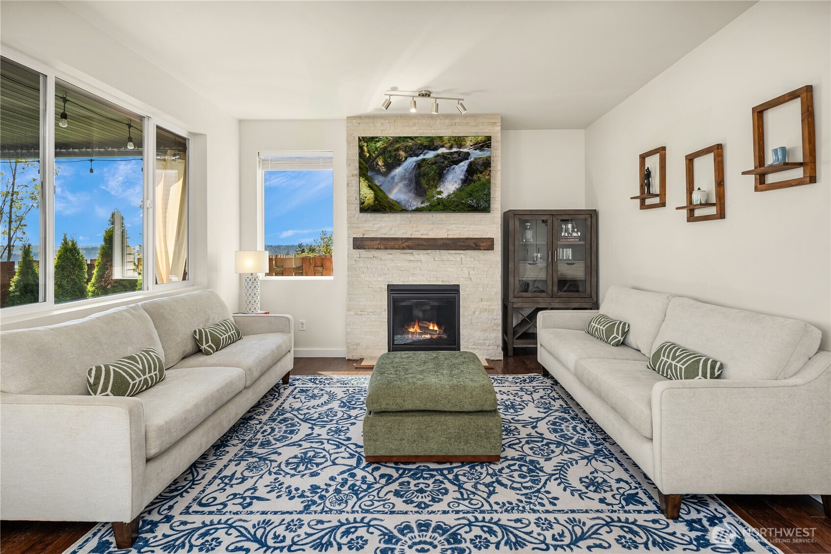 16306 24th Street Property Photo 6