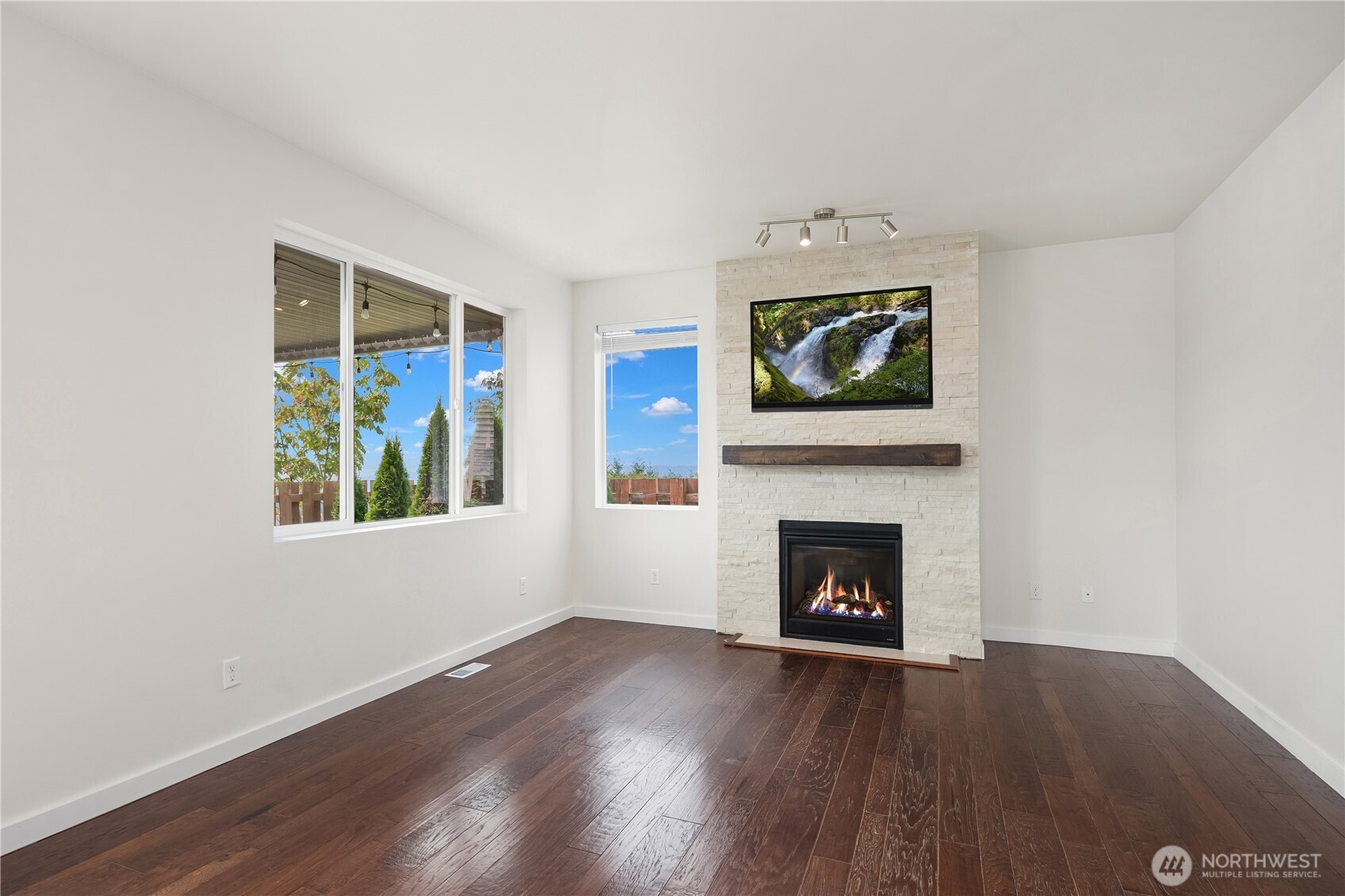 16306 24th Street Property Photo 16